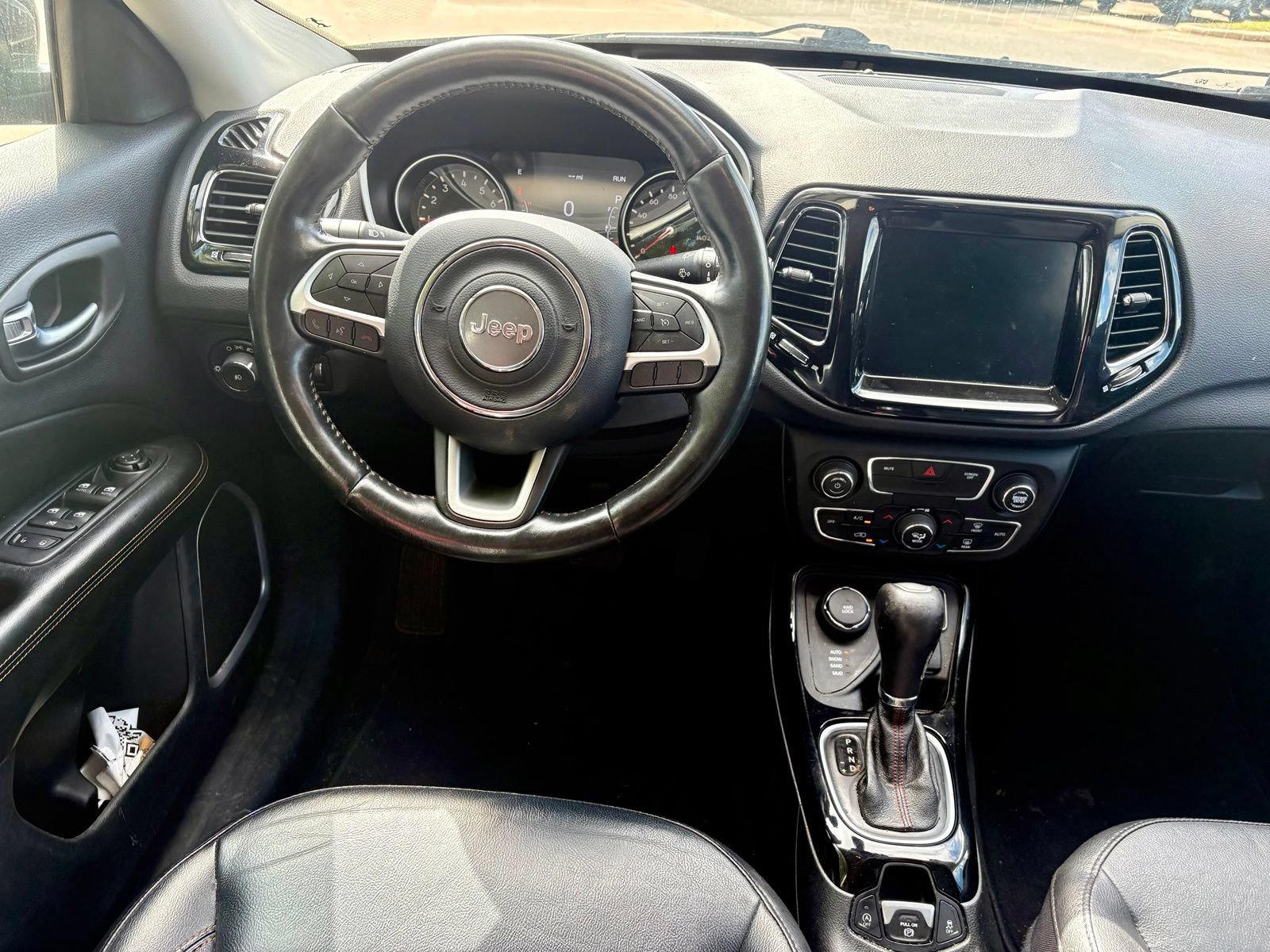 Used 2020 Jeep Compass Limited AWD/4WD image 11