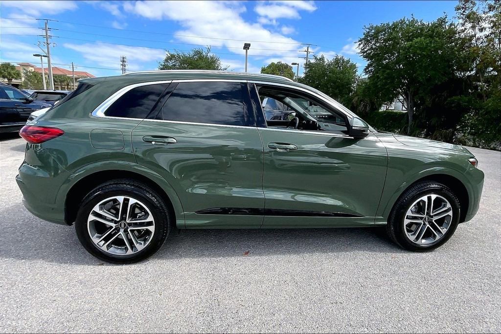 Certified 2025 Audi Q5 Premium Plus image 4