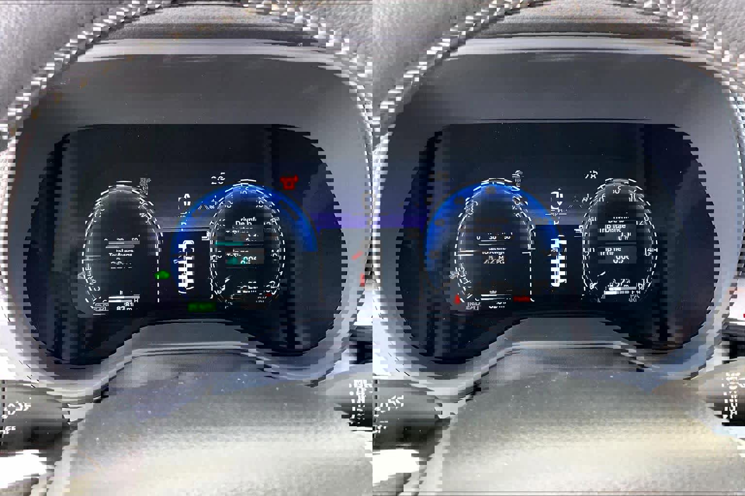 Used 2025 Toyota Sienna XSE image 23