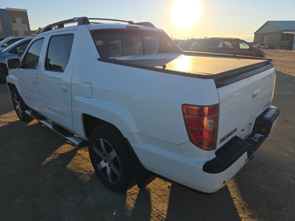 Used 2014 Honda Ridgeline SE image 3