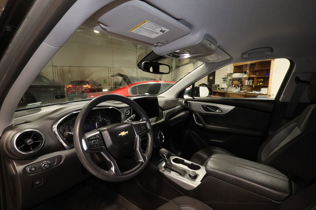 Certified 2024 Chevrolet Blazer LT w/ Redline Edition FWD image 9