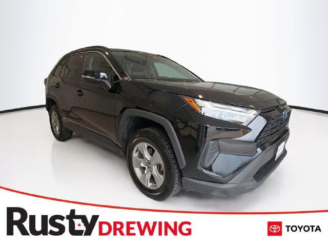 Certified 2022 Toyota RAV4 XLE w/ XLE Grade Weather Package AWD/4WD image 1