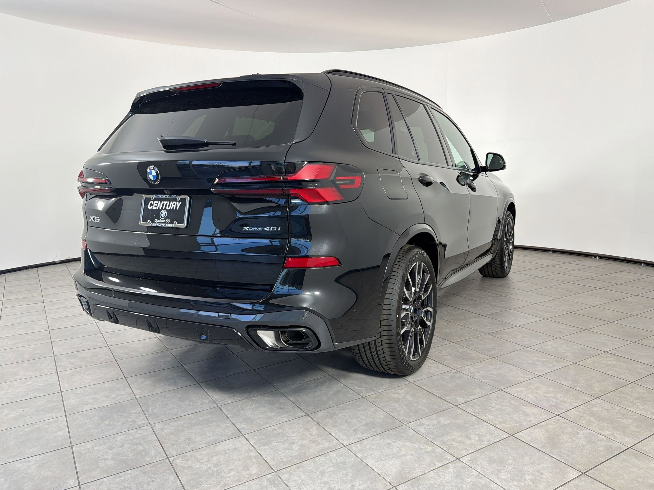 New 2026 BMW X5 xDrive40i w/ M Sport Package AWD/4WD image 9