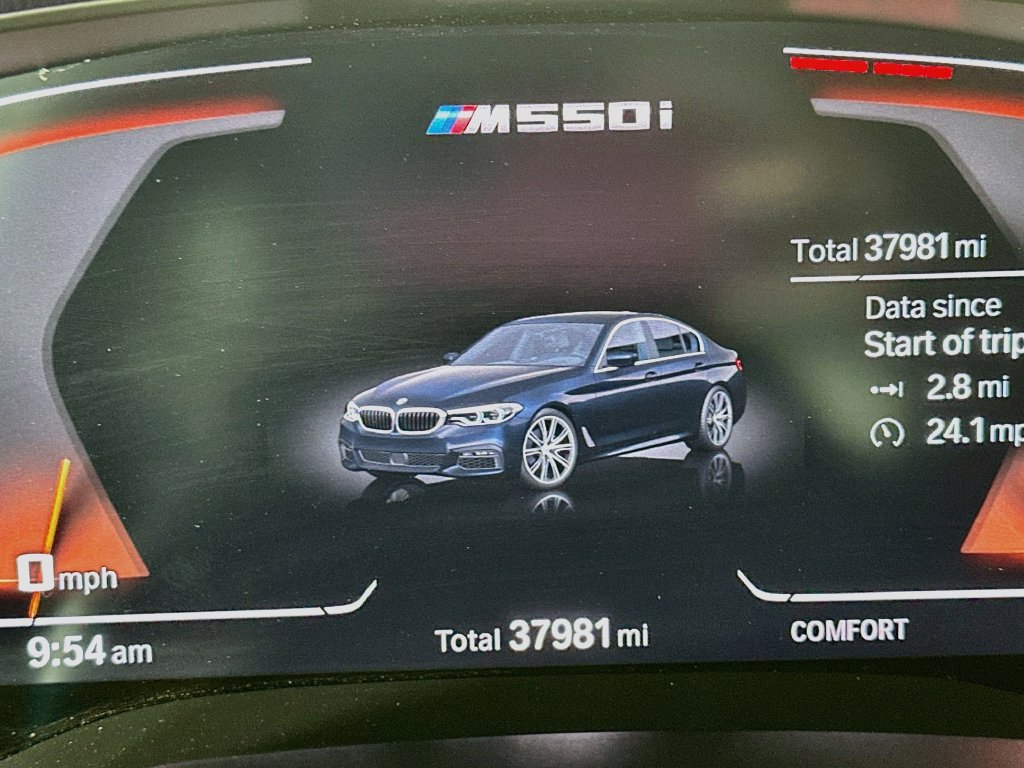 Used 2020 BMW M550i xDrive AWD/4WD image 17
