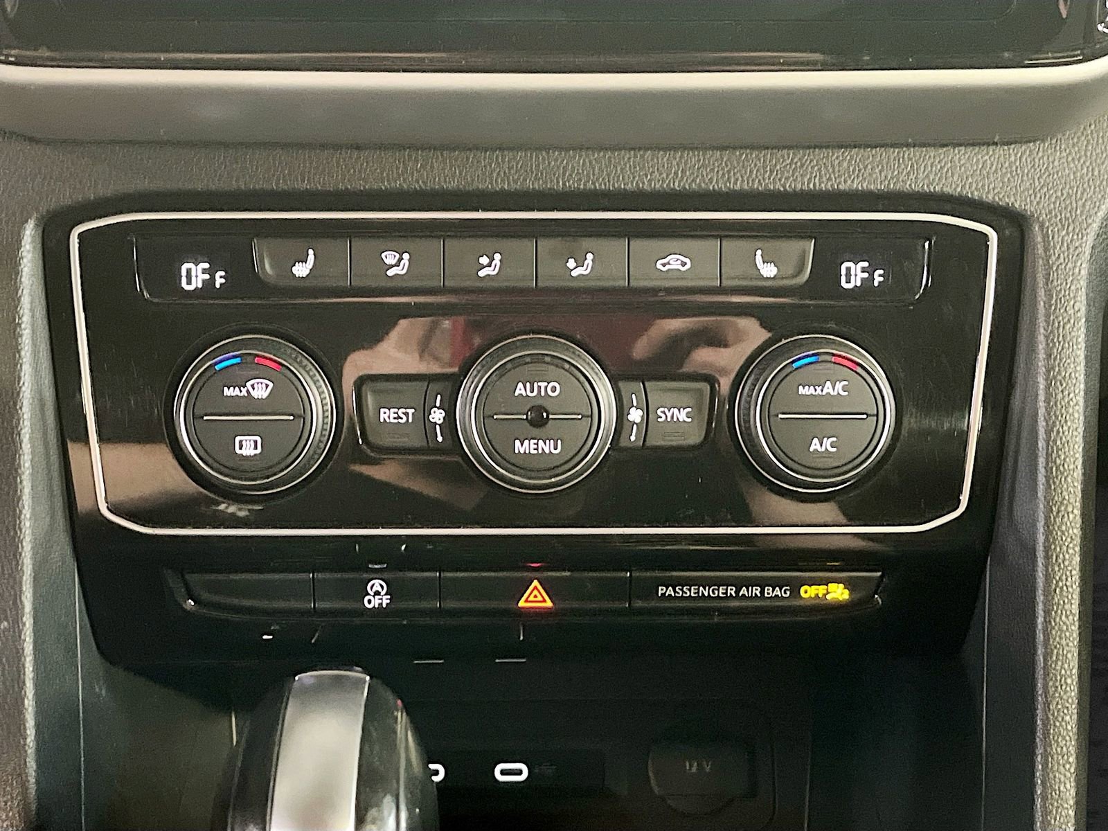 Used 2022 Volkswagen Atlas SE image 15