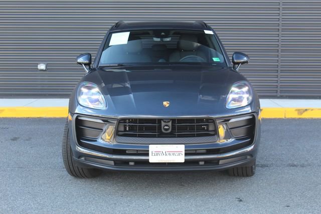 Certified 2026 Porsche Macan Base image 11