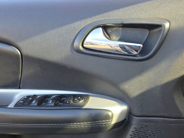 Used 2019 Dodge Journey SE w/ Premium Group image 26