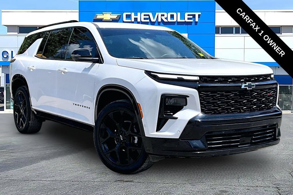 Used 2025 Chevrolet Traverse RS w/ LPO, Floor Liner Package
