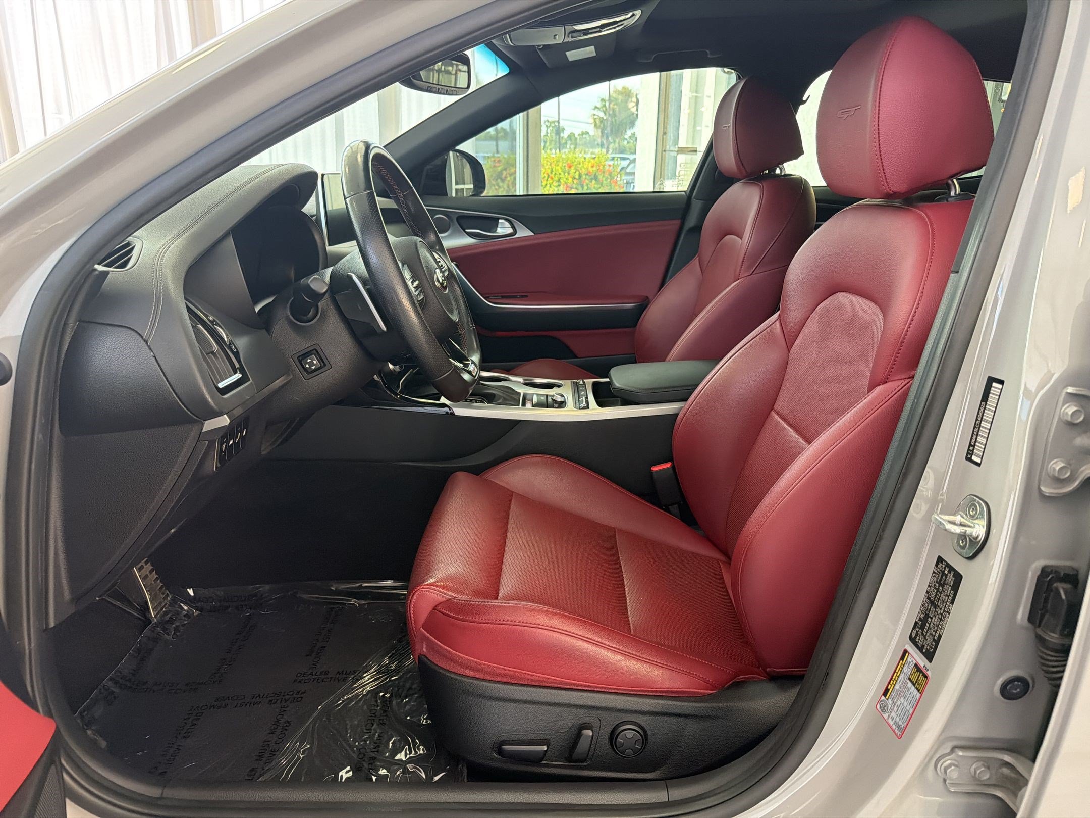 Used 2020 Kia Stinger GT1 RWD image 5