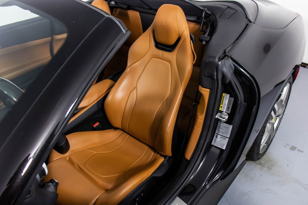 Certified 2019 Ferrari Portofino image 43