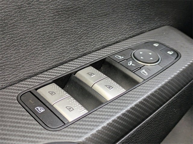 Used 2024 Mitsubishi Outlander SE image 25