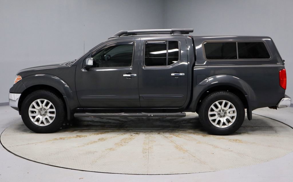 Used 2011 Nissan Frontier SL image 9