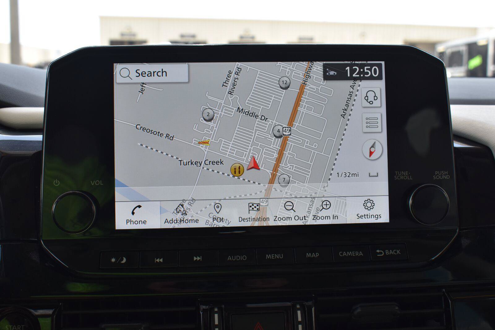 Used 2025 Nissan Pathfinder SL FWD image 35