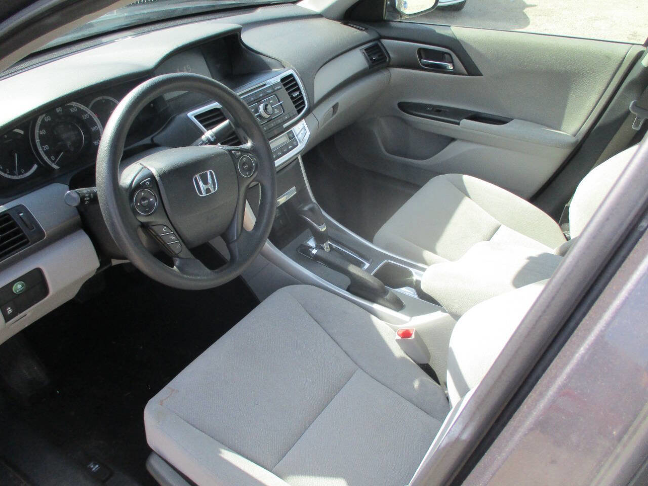 Used 2013 Honda Accord LX image 8