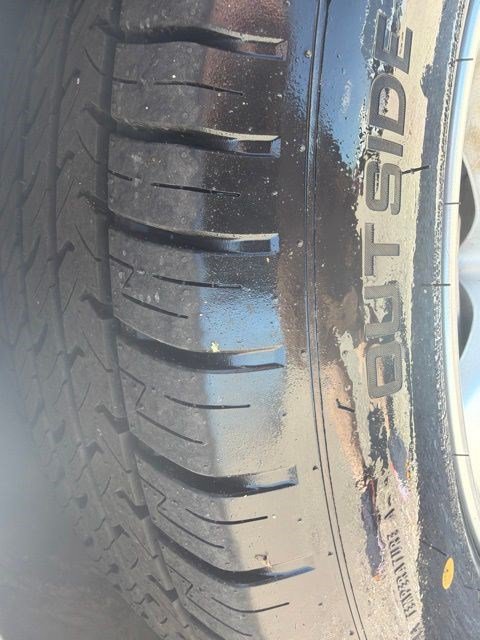 Used 2024 Chevrolet Malibu LT FWD image 9