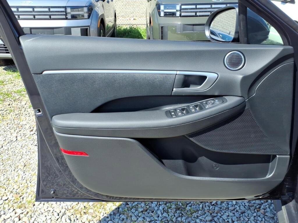 New 2026 Hyundai Sonata SE FWD image 5