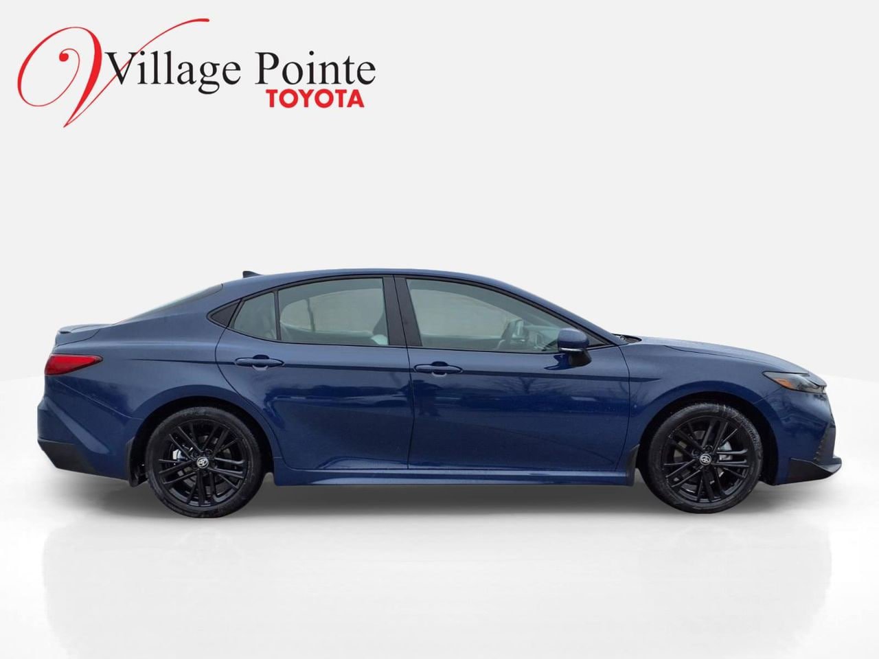 Used 2026 Toyota Camry SE w/ Multimedia Upgrade Package image 7