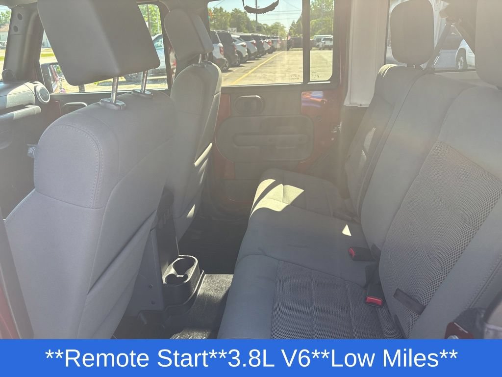Used 2008 Jeep Wrangler Unlimited Sahara AWD/4WD image 17
