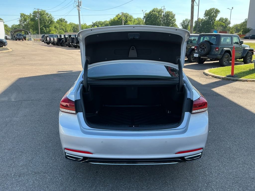 Used 2018 Genesis G80 3.8 w/ Option Group 02 RWD image 18