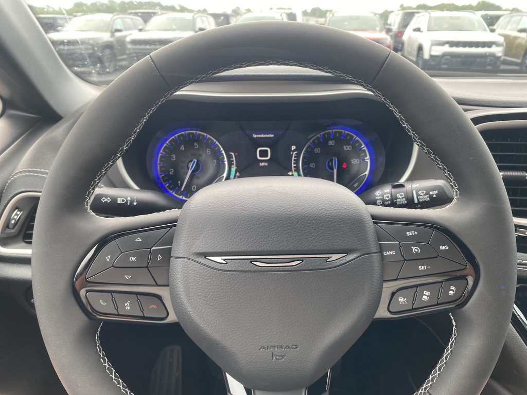 New 2027 Chrysler Pacifica Limited w/ S Appearance Package FWD image 33
