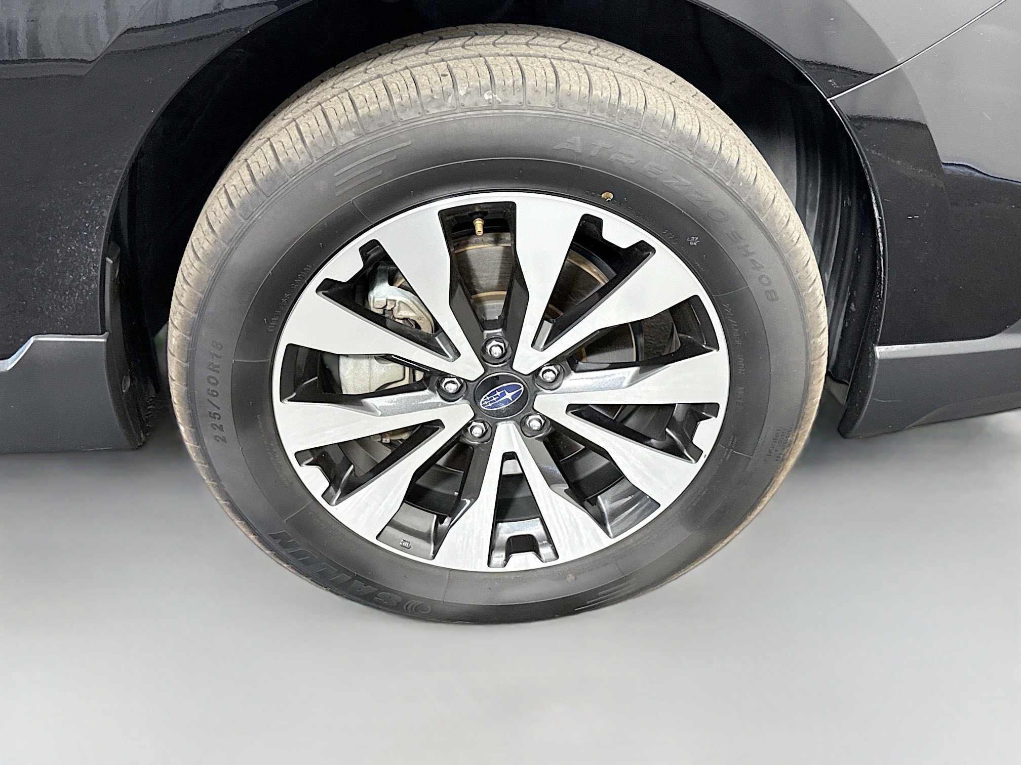 Used 2016 Subaru Outback 3.6R Limited image 32