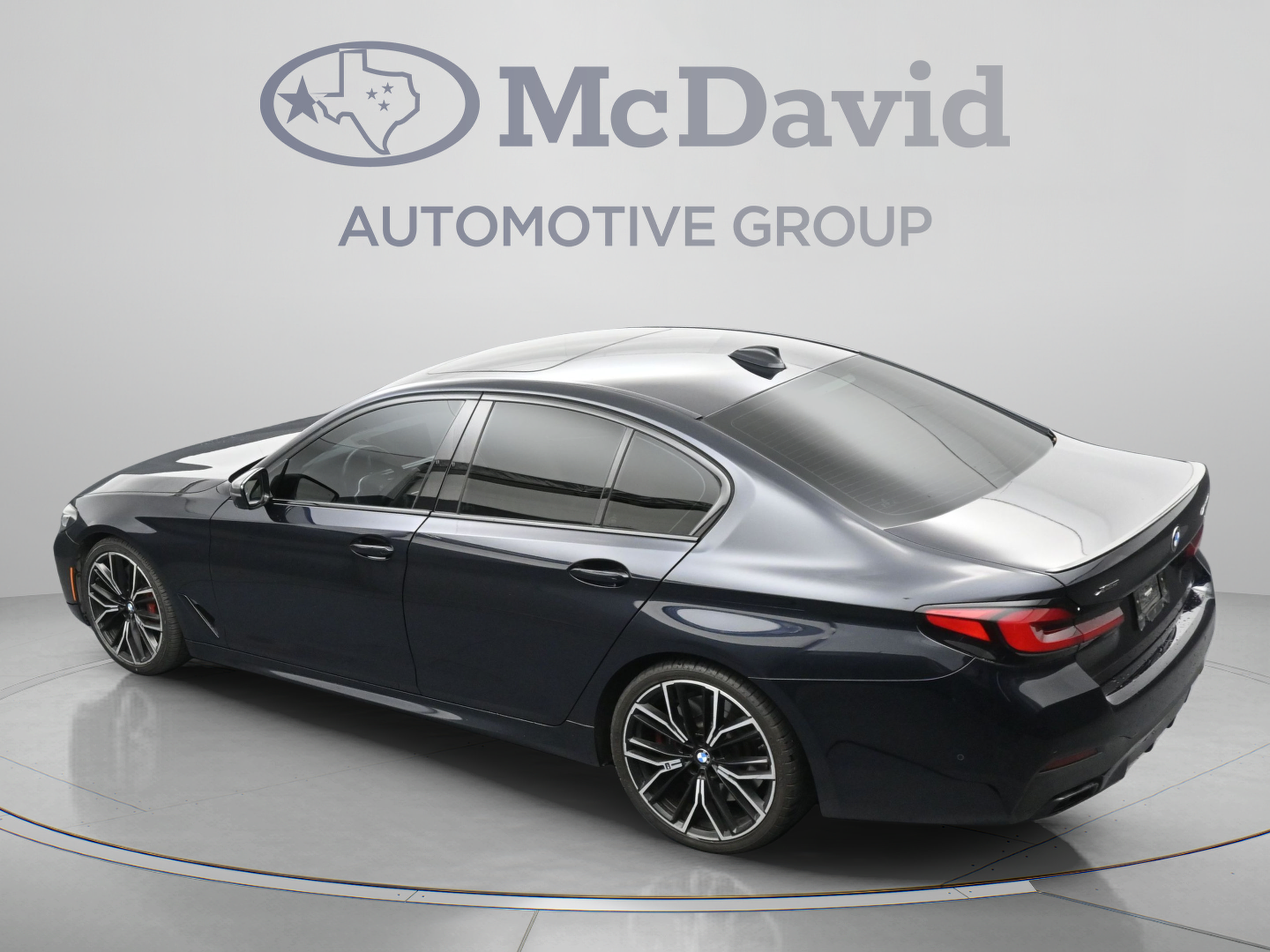 Used 2022 BMW M550i xDrive w/ Dynamic Handling Package AWD/4WD image 37