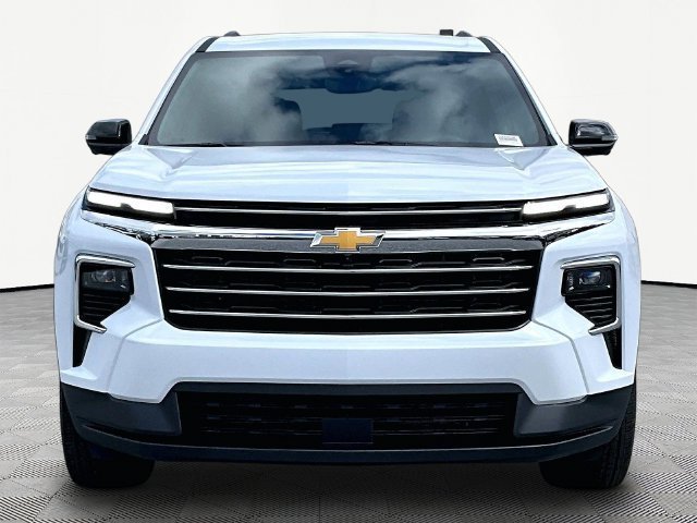 New 2027 Chevrolet Traverse LT w/ Driver Confidence Package AWD/4WD image 2