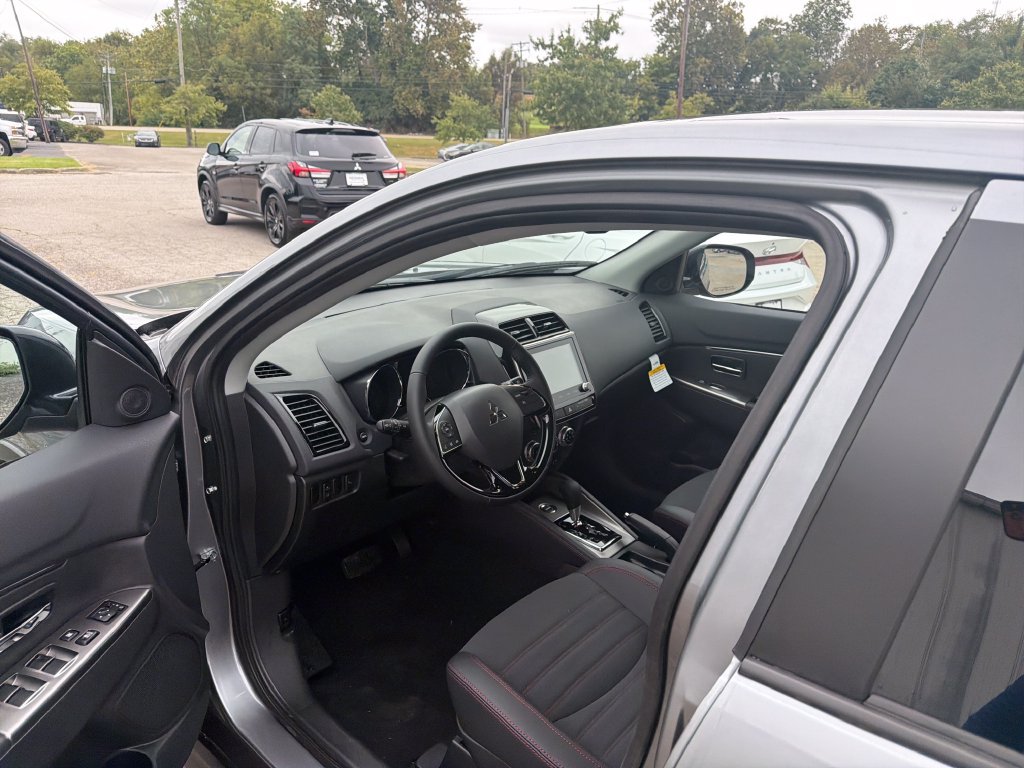 New 2027 Mitsubishi Outlander Sport SE AWD/4WD image 15