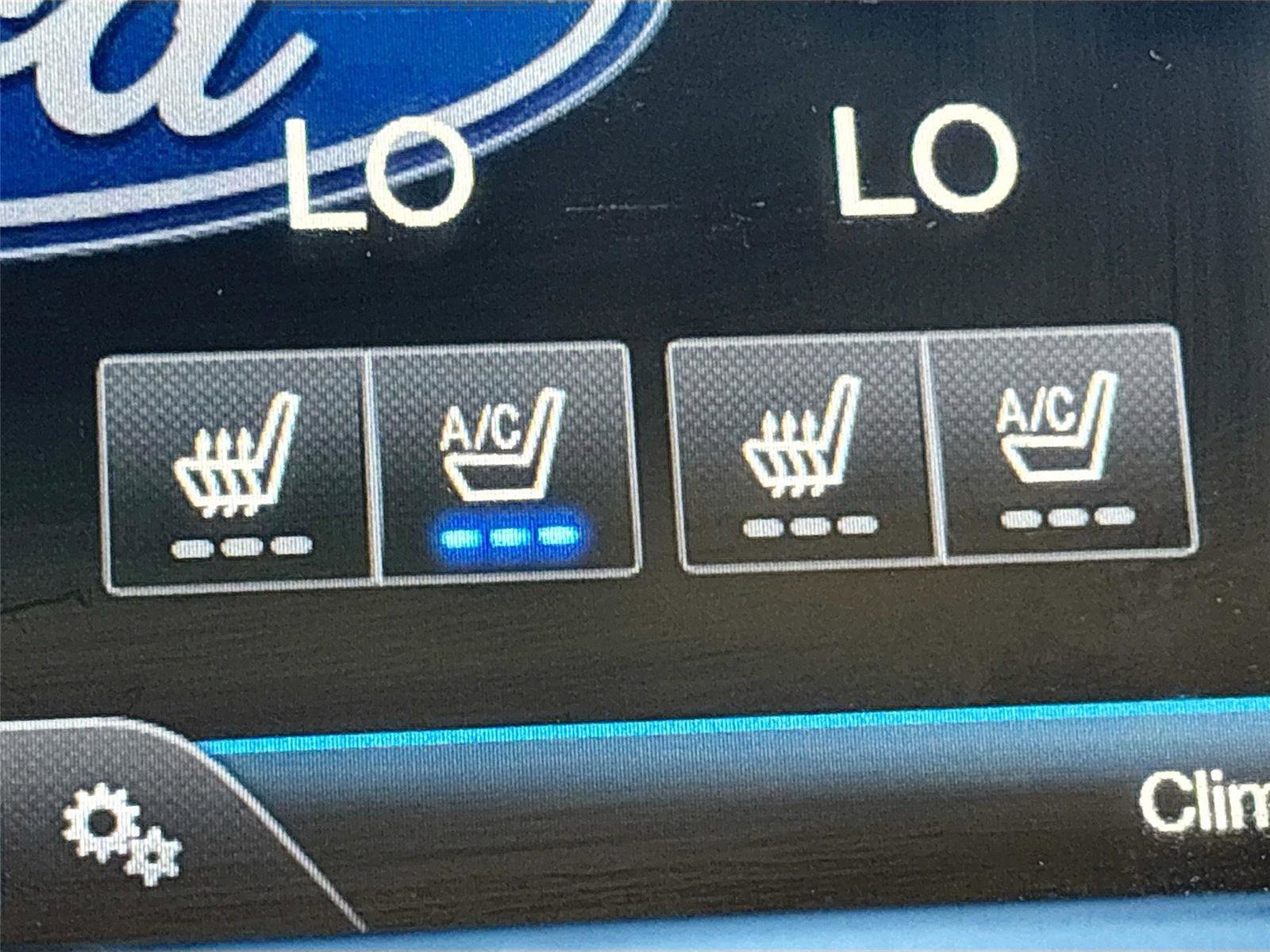 Used 2015 Ford Taurus Limited image 19