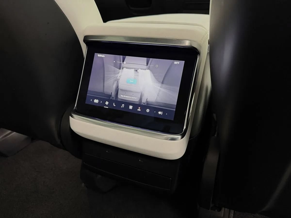 Used 2022 Tesla Model X AWD/4WD image 37