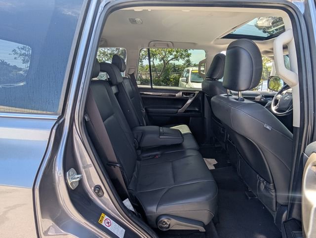 Used 2018 Lexus GX 460 w/ Navigation Package AWD/4WD image 15