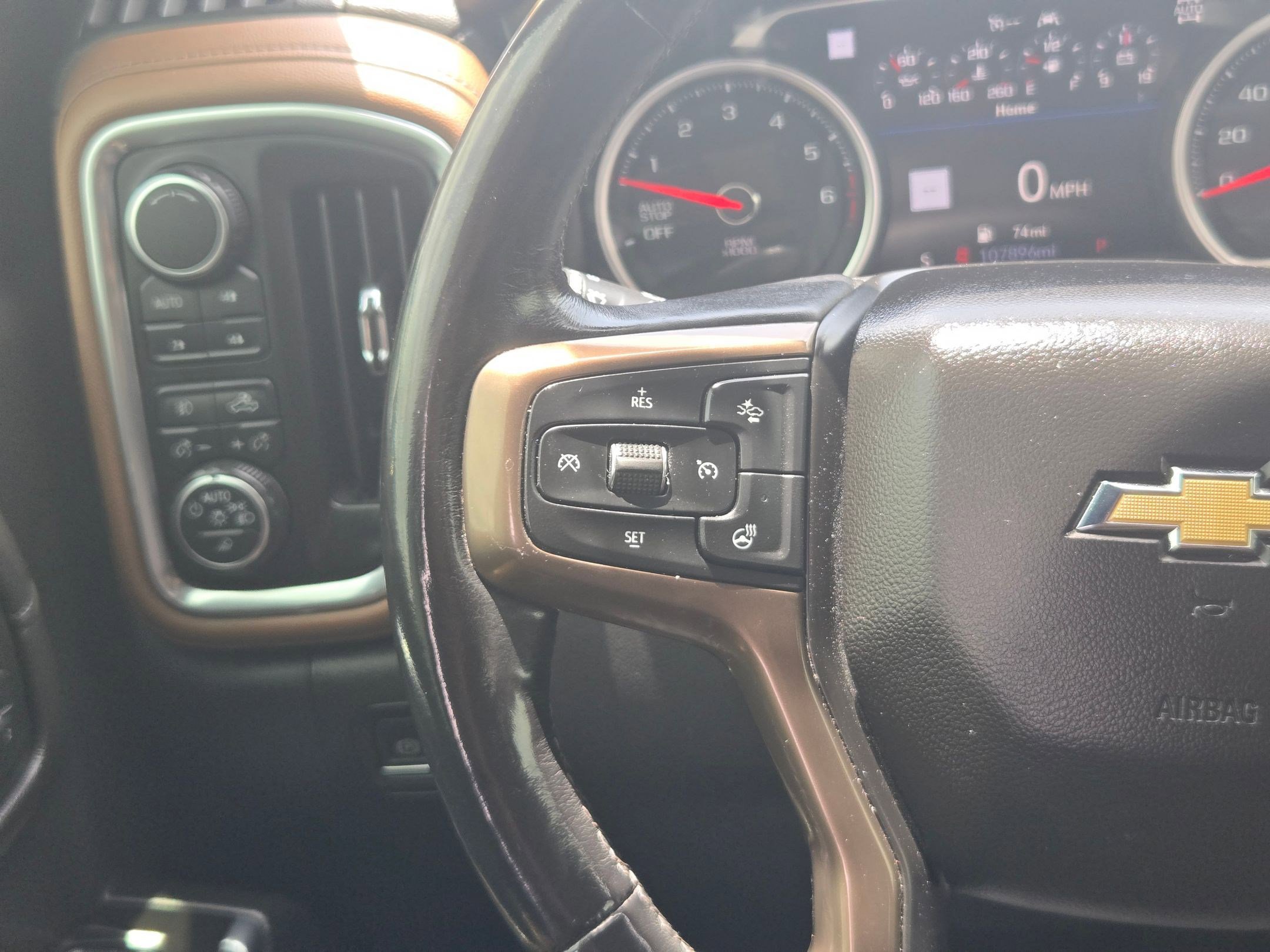 Used 2019 Chevrolet Silverado 1500 High Country w/ Technology Package AWD/4WD image 20