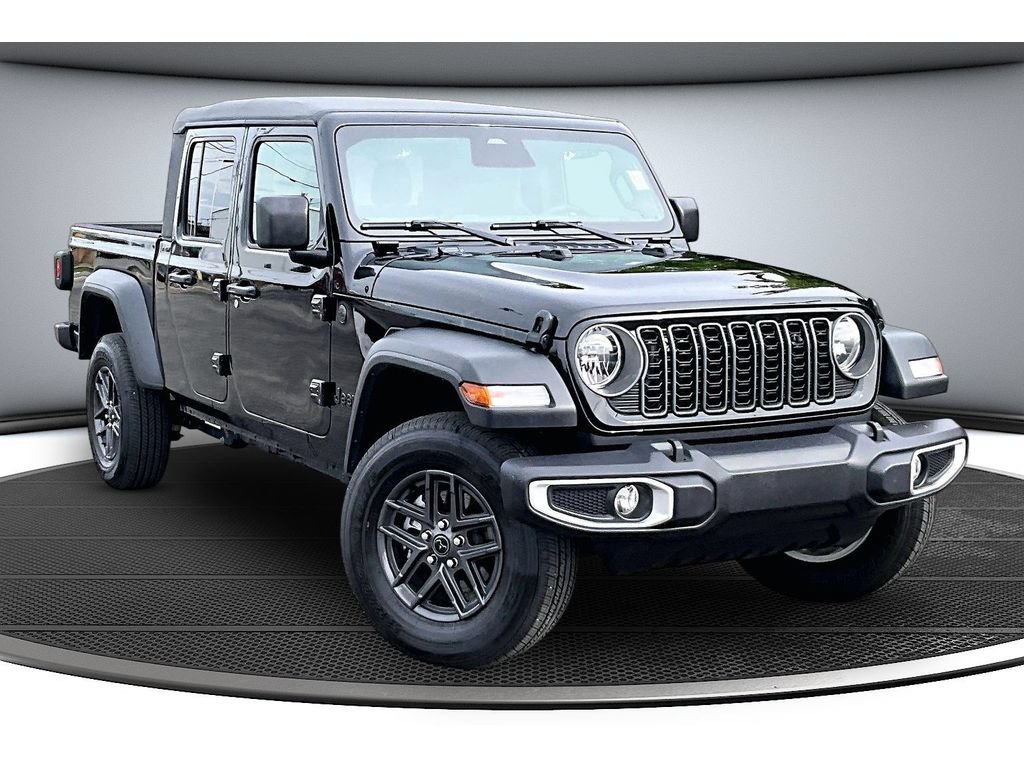 Used 2026 Jeep Gladiator Sport AWD/4WD image 14