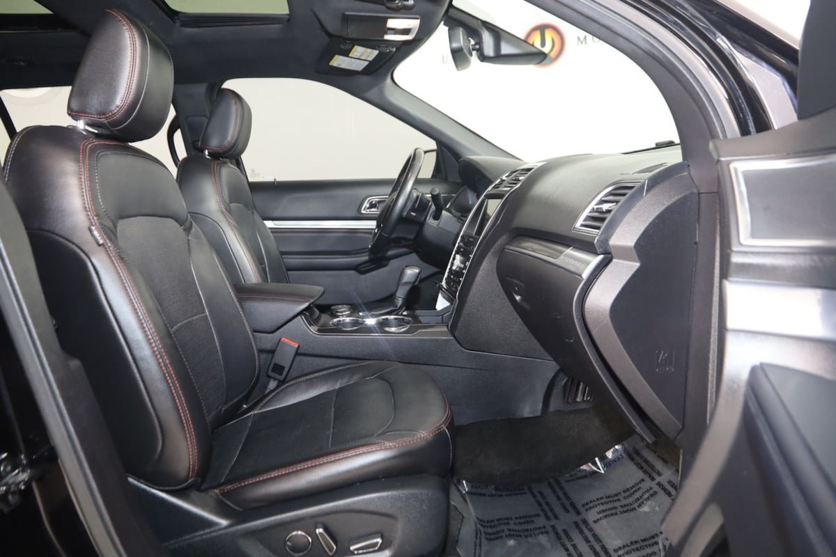 Used 2018 Ford Explorer Sport w/ Equipment Group 401A AWD/4WD image 14