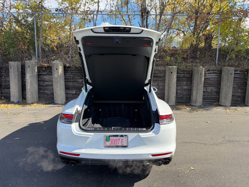 Used 2021 Porsche Panamera 4 w/ Premium Package image 35