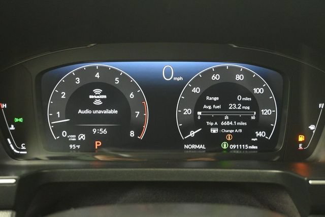 Used 2023 Honda Pilot Elite image 13