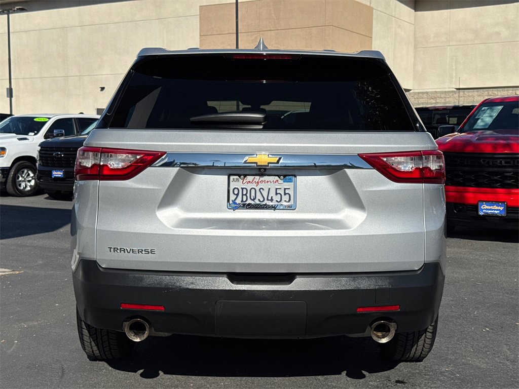 Used 2021 Chevrolet Traverse LS image 10