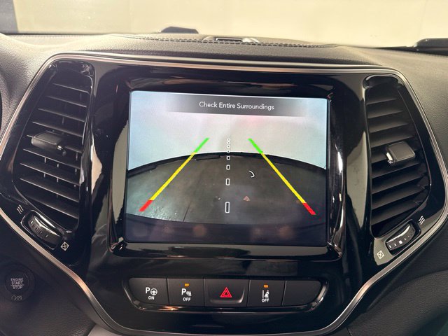 Used 2021 Jeep Cherokee High Altitude AWD/4WD image 22