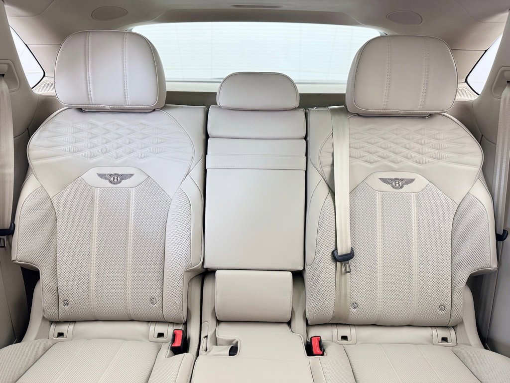New 2025 Bentley Bentayga image 18