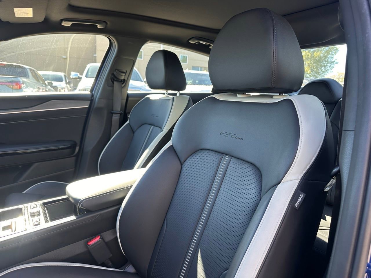 Used 2025 Kia K5 GT-Line w/ GT-Line Premium Package image 17