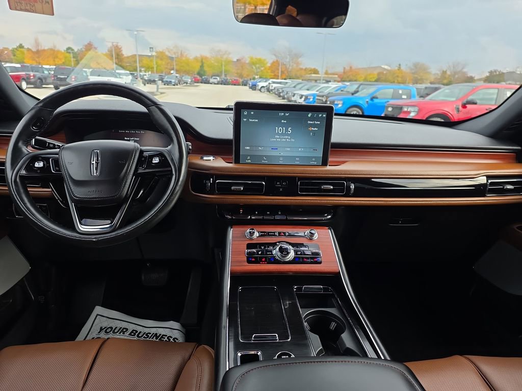 Used 2023 Lincoln Aviator Reserve w/ Equipment Group 201A image 42