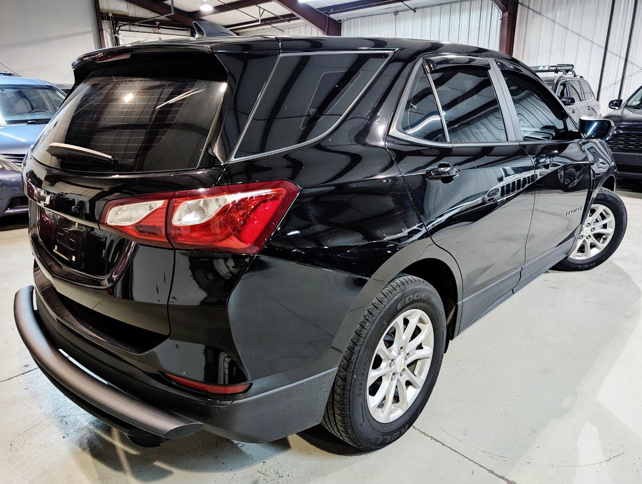 Used 2020 Chevrolet Equinox LS image 8