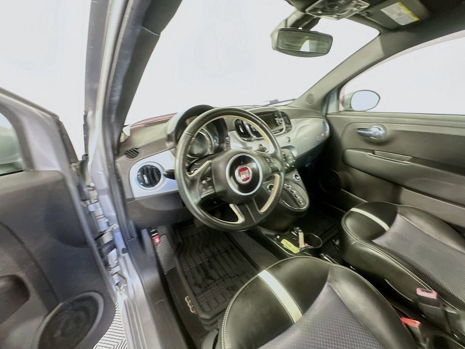 Used 2017 FIAT 500 e FWD image 9