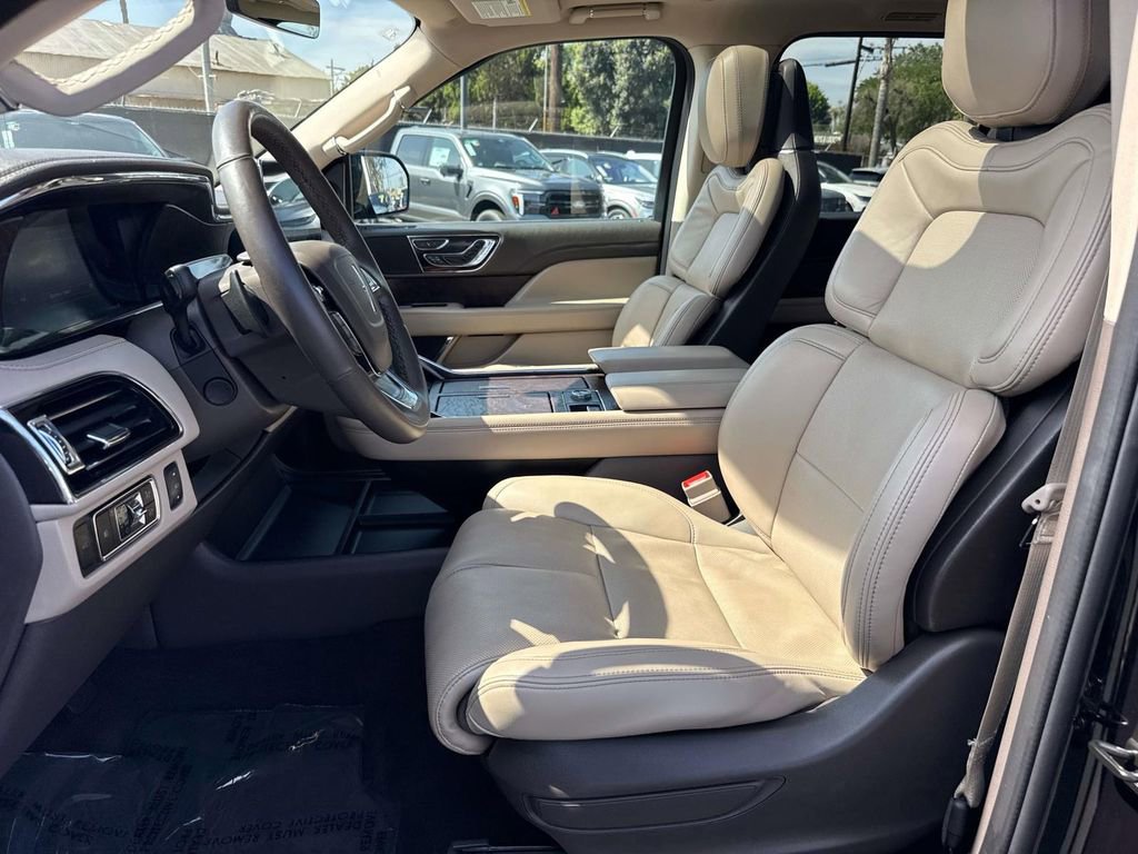 Certified 2023 Lincoln Navigator Reserve image 24