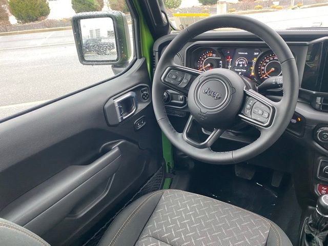 New 2026 Jeep Gladiator Mojave w/ Safety Group AWD/4WD image 31