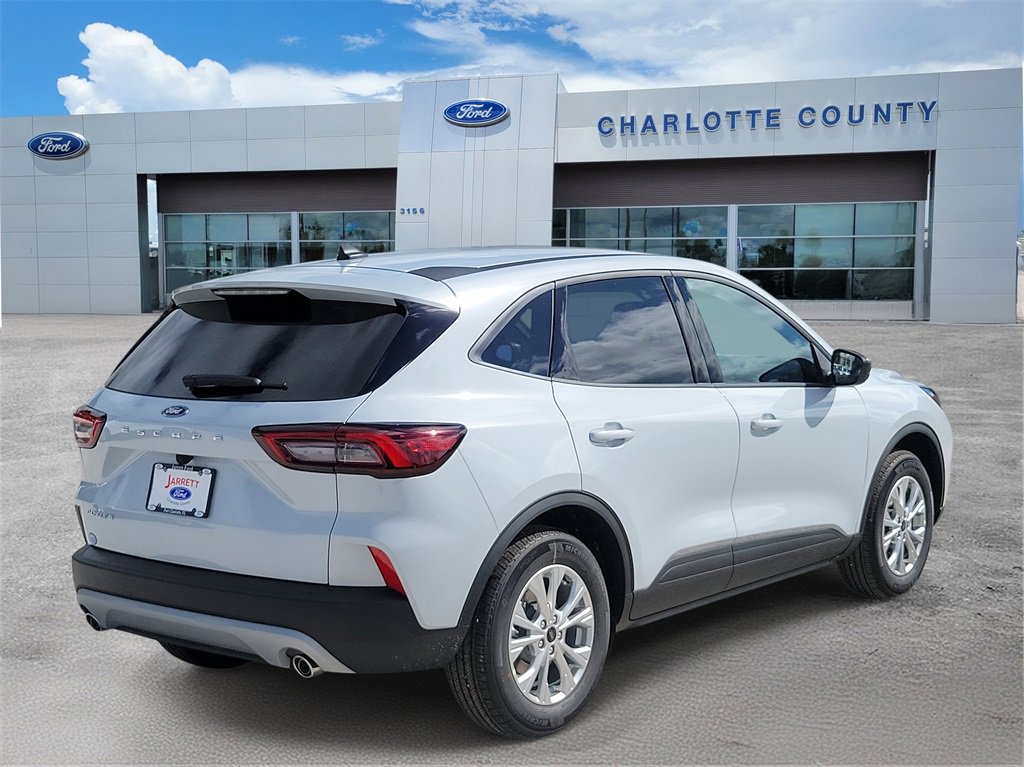 New 2026 Ford Escape Active image 4