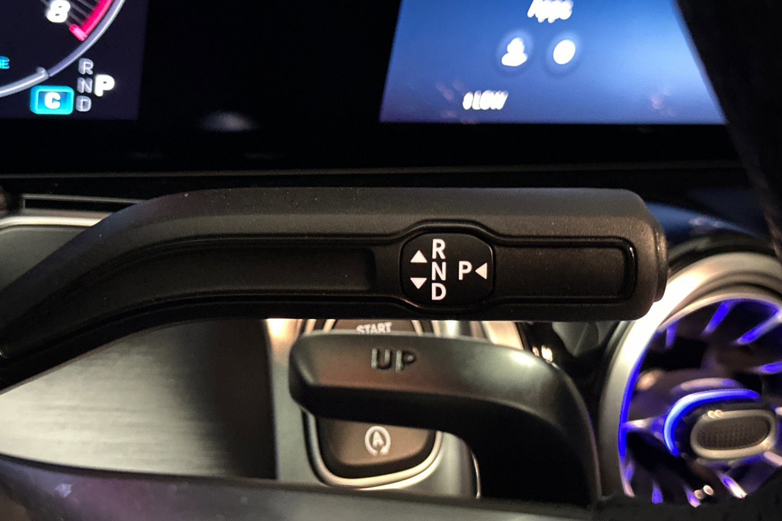 New 2025 Mercedes-Benz GLB 35 AMG 4MATIC image 15