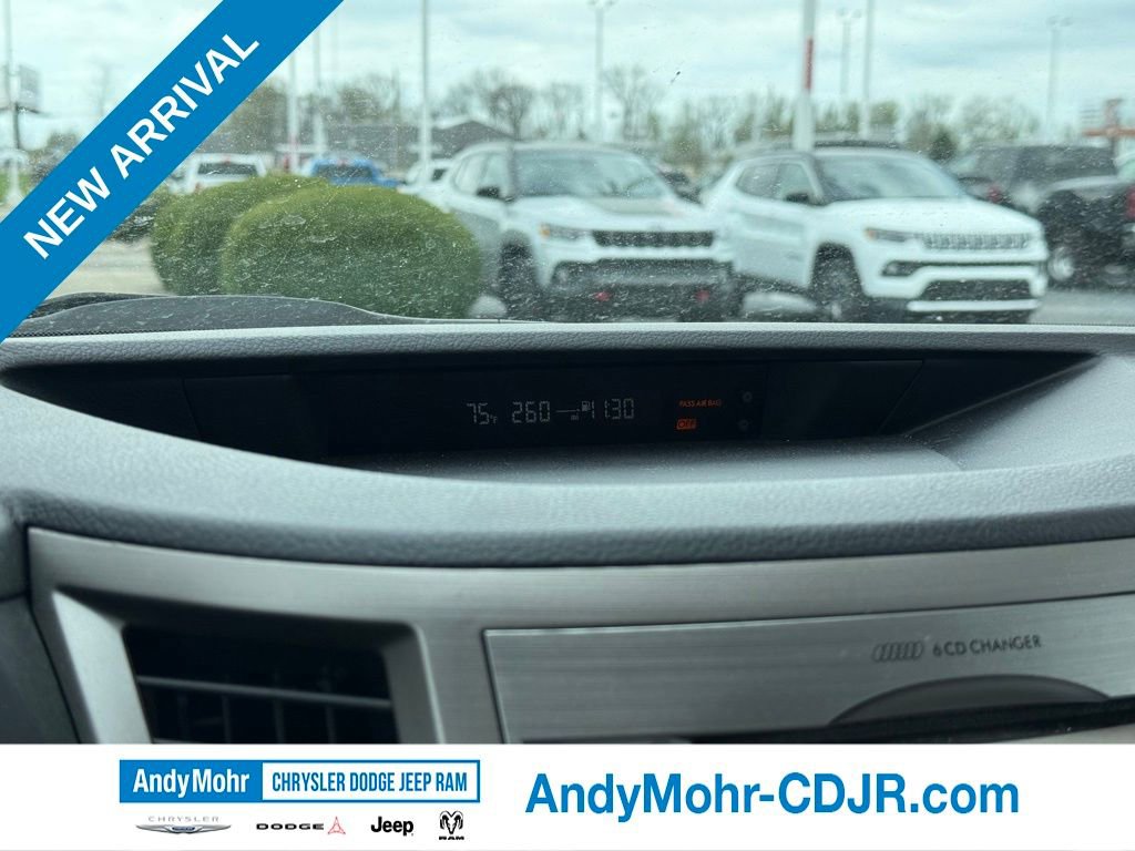 Used 2011 Subaru Outback 2.5i Limited image 13