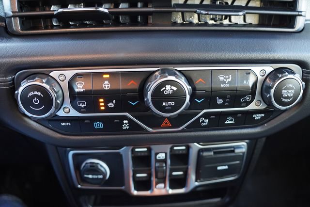 Certified 2025 Jeep Wrangler Unlimited Sahara w/ Safety Group image 25