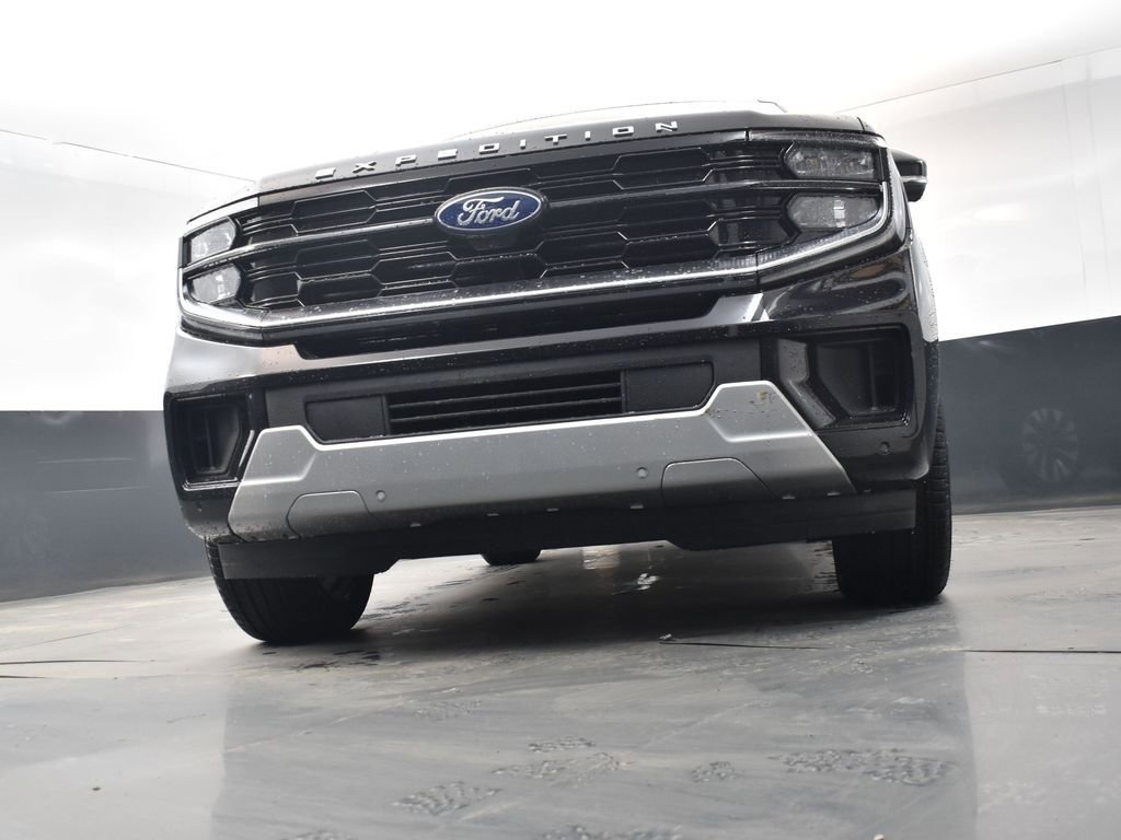 New 2026 Ford Expedition Platinum w/ Driver's Package image 12